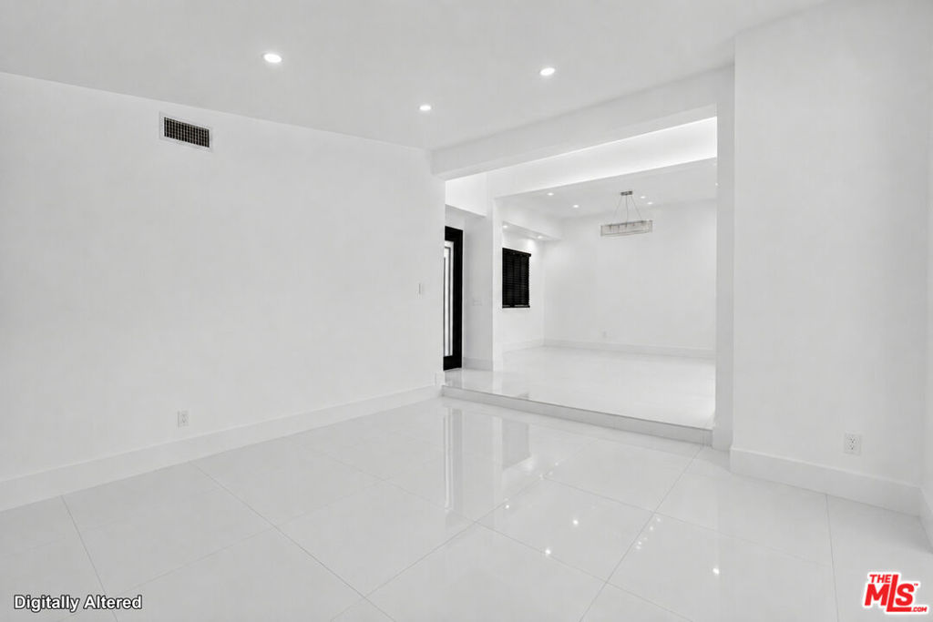 17736 Arvida Drive Property Photo 12