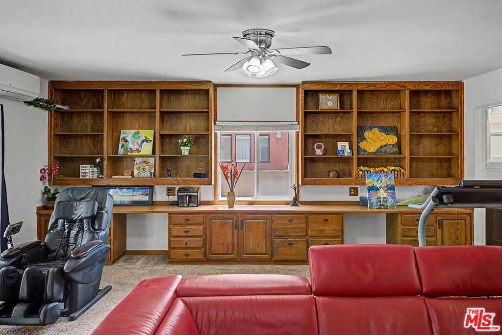 10530 Dolan Avenue Property Photo 11