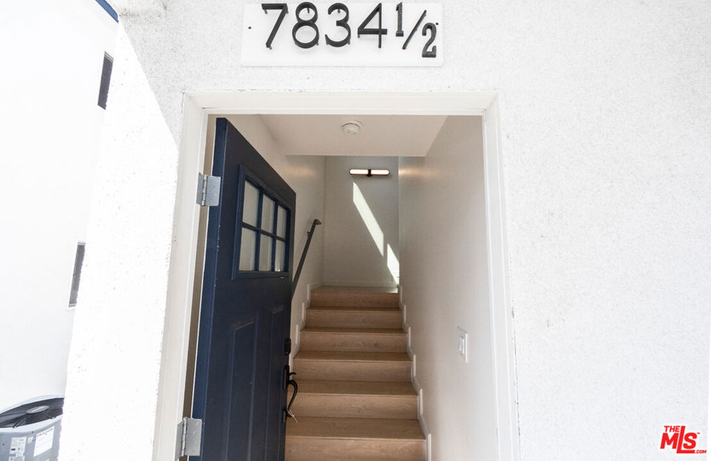 7834 1/2 Flight Avenue Property Photo 3