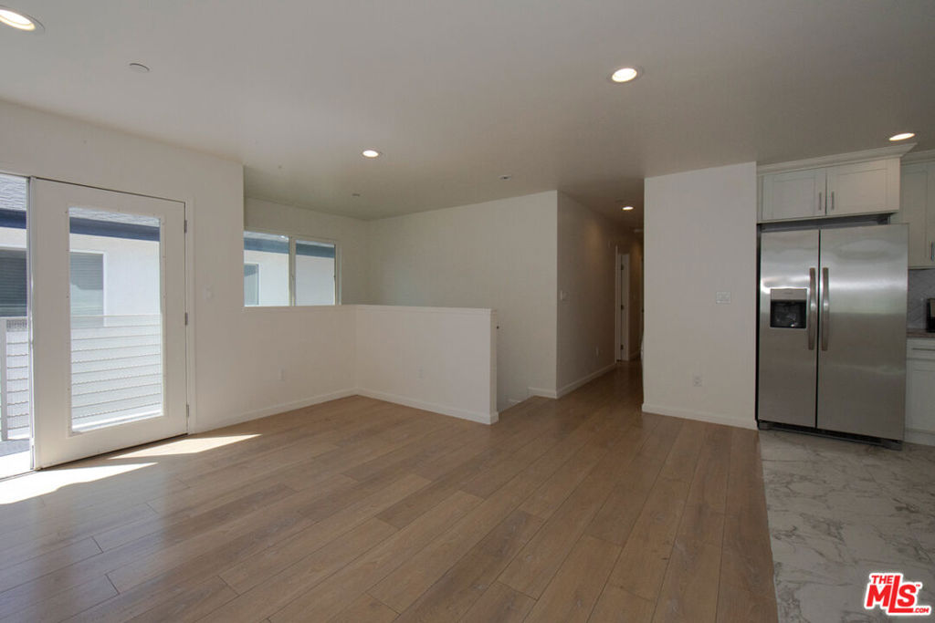 7834 1/2 Flight Avenue Property Photo 12