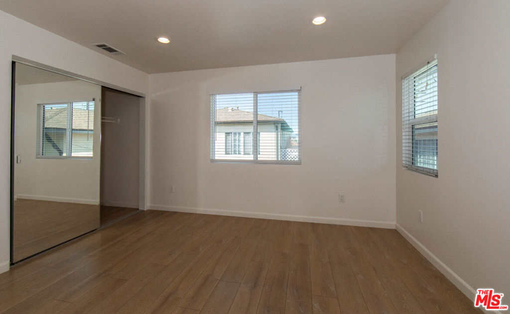 7834 1/2 Flight Avenue Property Photo 28