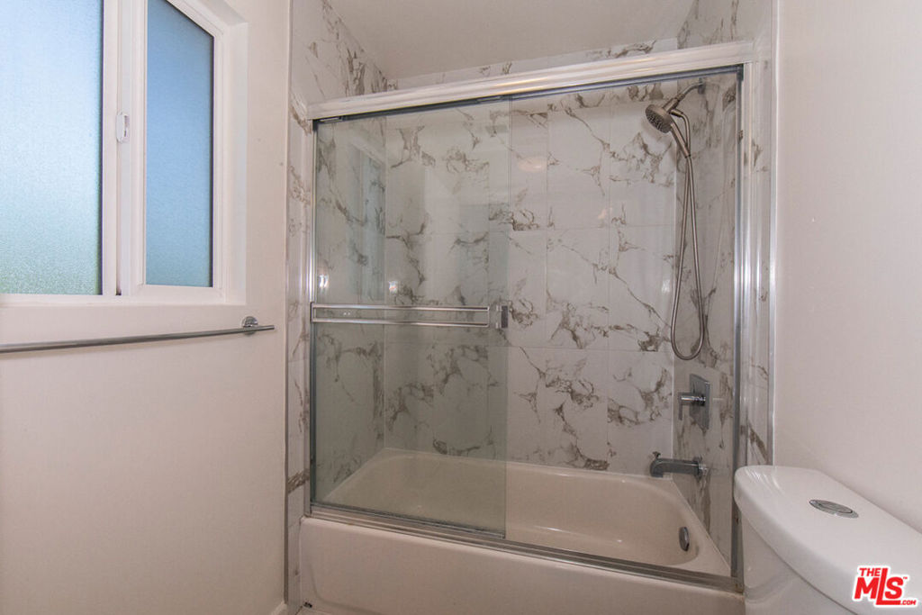 7834 1/2 Flight Avenue Property Photo 33