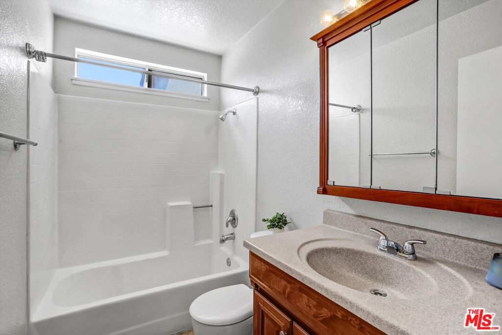 619 W Arbeth Street Property Photo 17