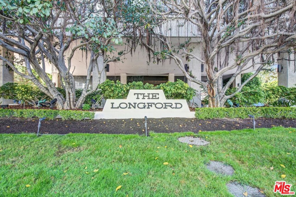 10790 Wilshire Boulevard 404 Property Photo 1