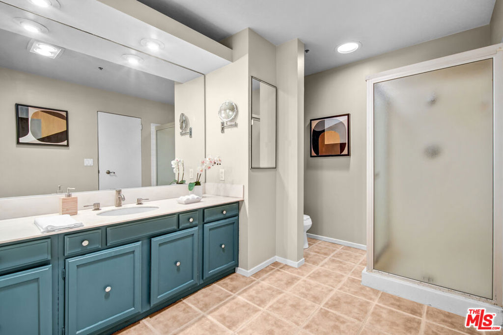 10790 Wilshire Boulevard 404 Property Photo 22