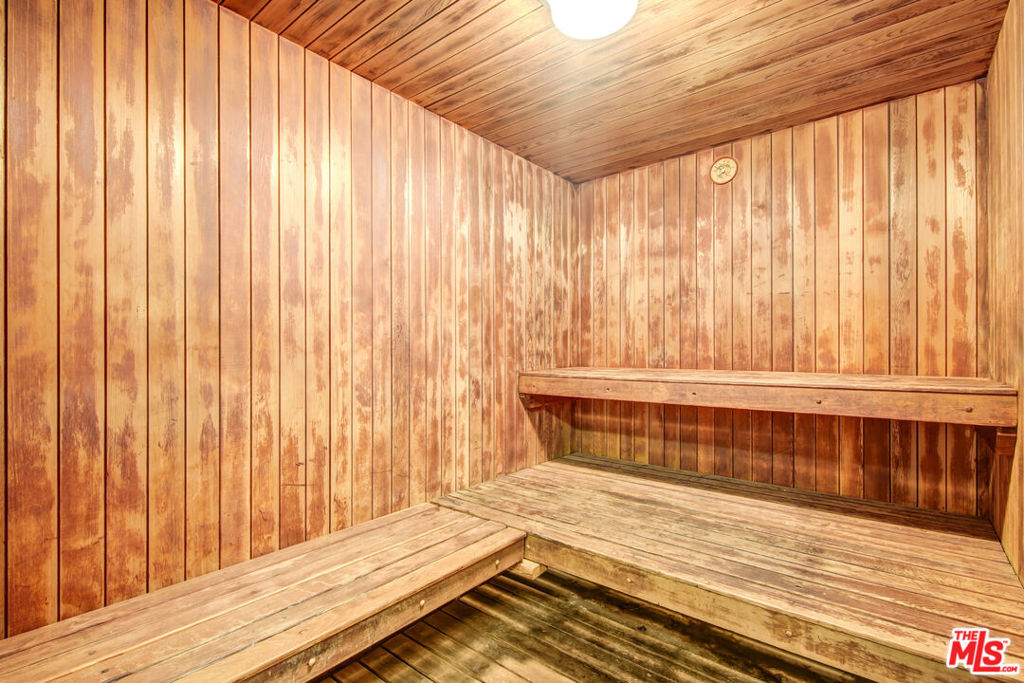10790 Wilshire Boulevard 404 Property Photo 29