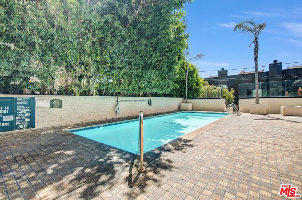 10790 Wilshire Boulevard 404 Property Photo 32
