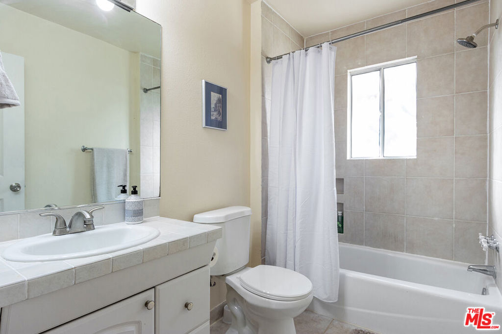 843 N Ogden Drive Property Photo 13