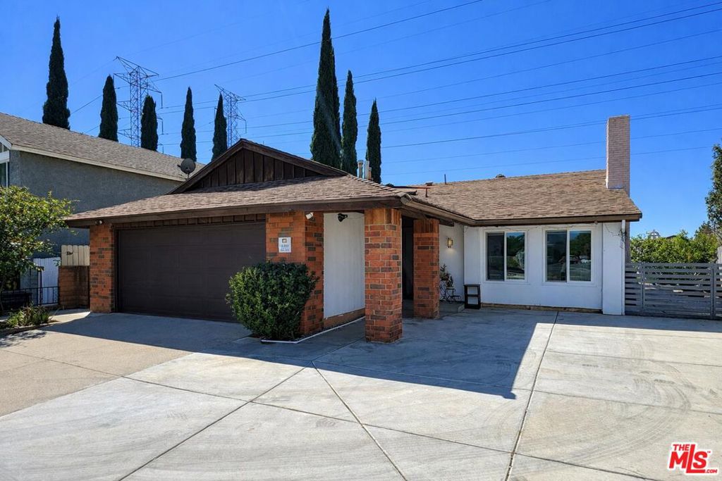 11493 Lev Avenue Property Photo 1