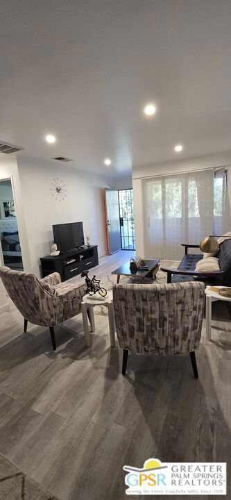 2825 N Los Felices Road 213 Property Photo 4