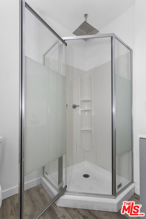 1516 W 11th Place Property Photo 15