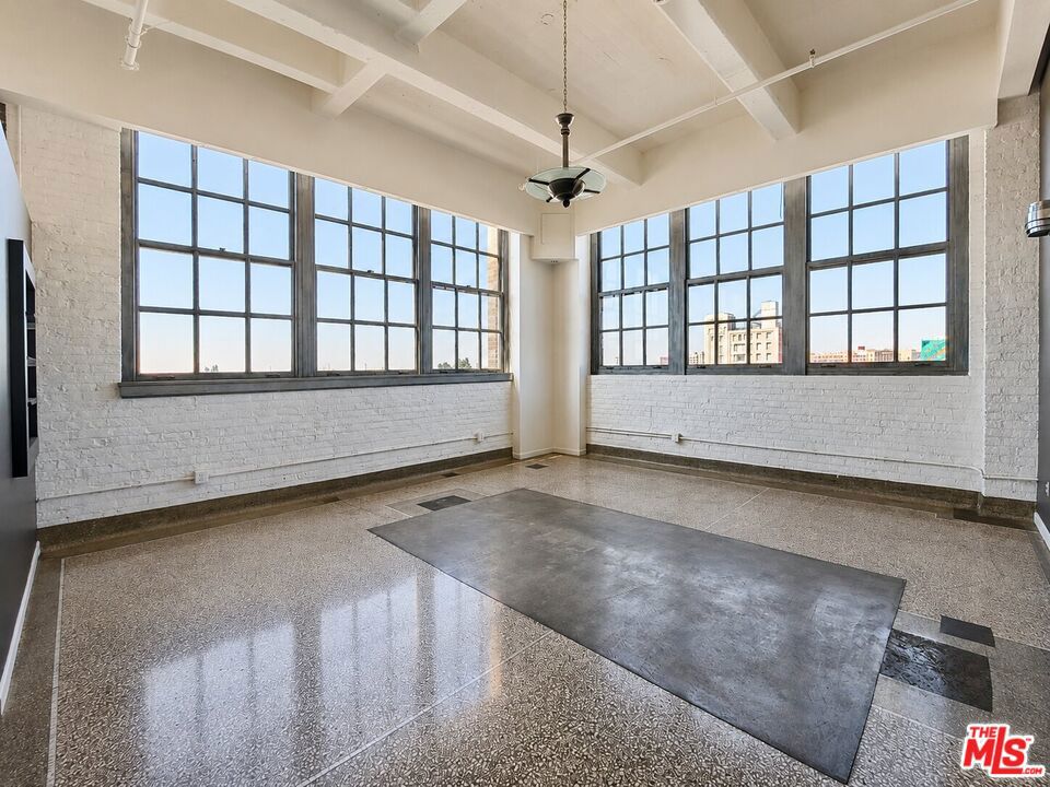 1850 Industrial Street 411 Property Photo 29