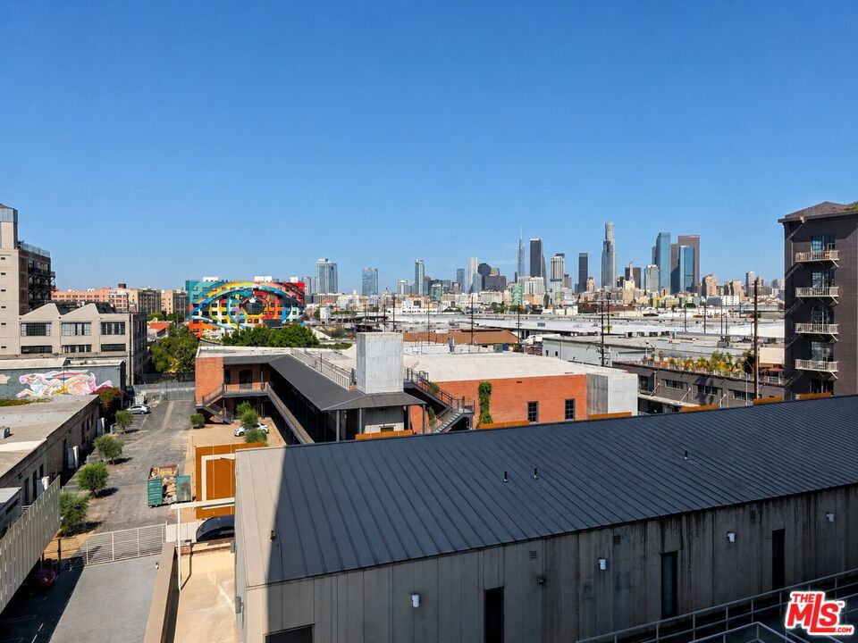 1850 Industrial Street 411 Property Photo 31