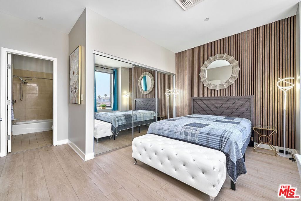 3810 Wilshire Boulevard 408 Property Photo 16