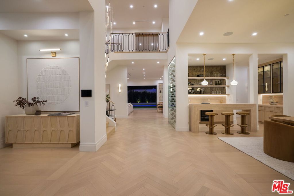 12041 Coyne Street Property Photo 3