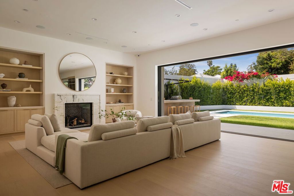 12041 Coyne Street Property Photo 9