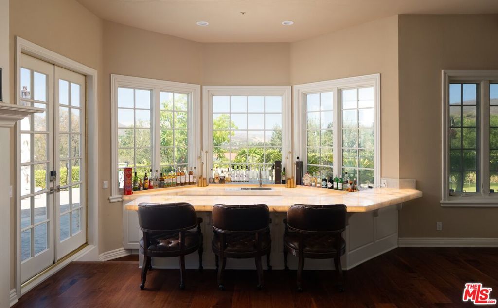 1403 Kingsboro Court Property Photo 13