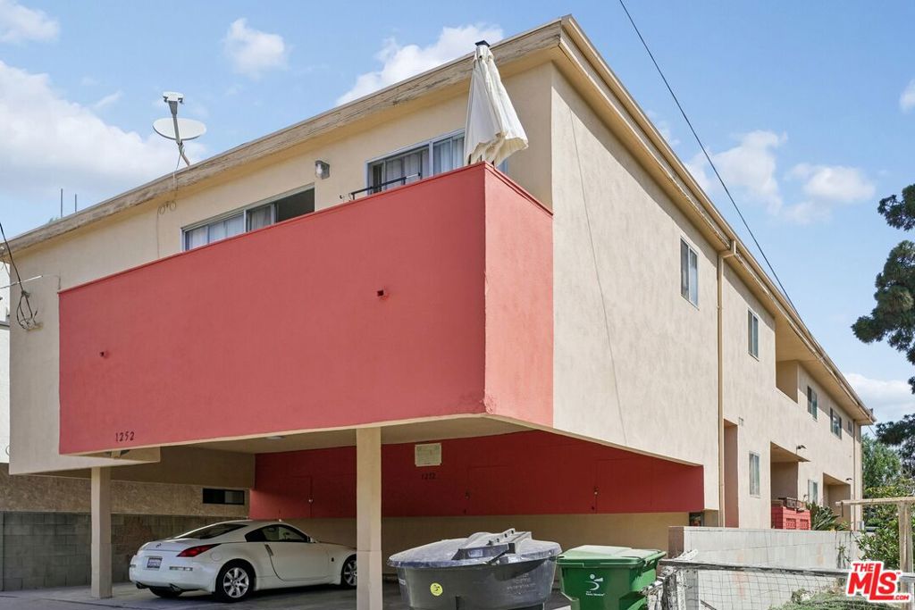 1252 23rd Street Property Photo 7