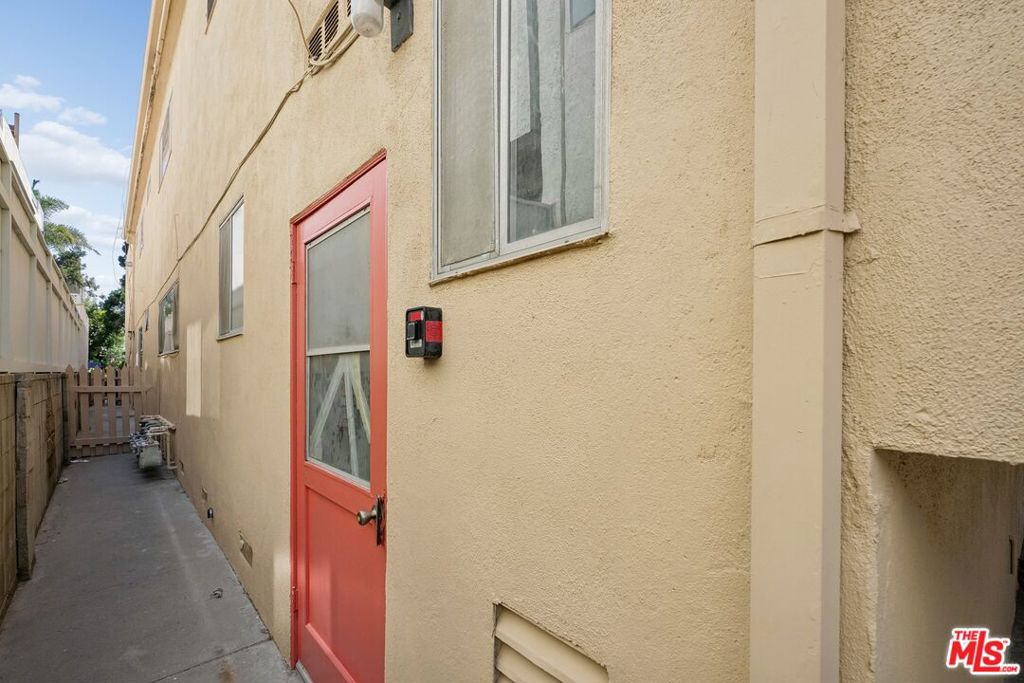 1252 23rd Street Property Photo 12