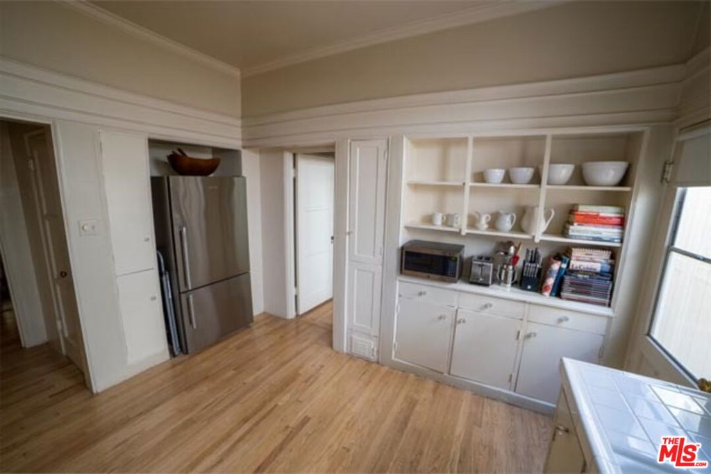 9976 Durant Drive Property Photo 14