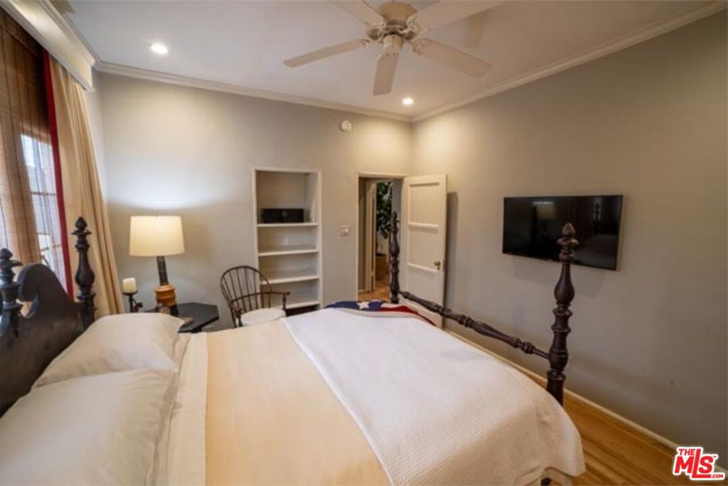 9976 Durant Drive Property Photo 17