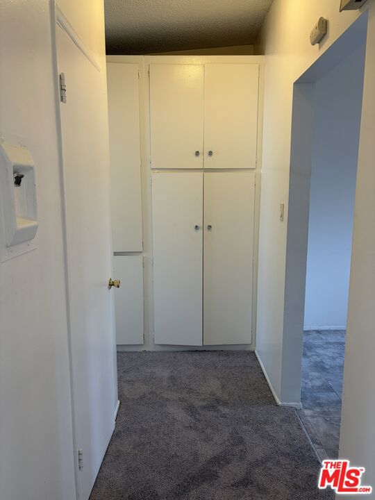 510 W Hyde Park Boulevard 6 & 9 Property Photo 3