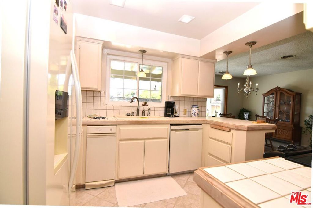 3774 Dalehurst Drive Property Photo 15