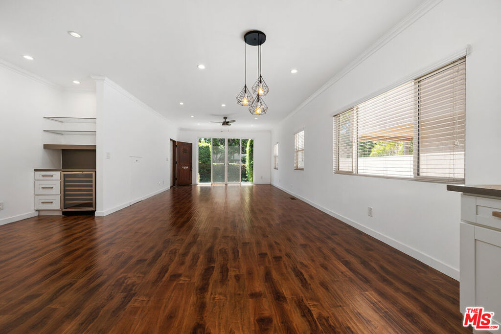 8547 Cashio Street Property Photo 6
