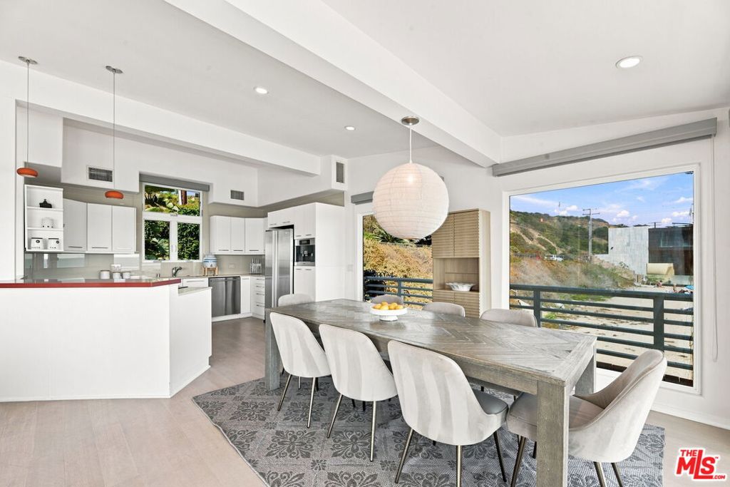 24742 Malibu Road Property Photo 3