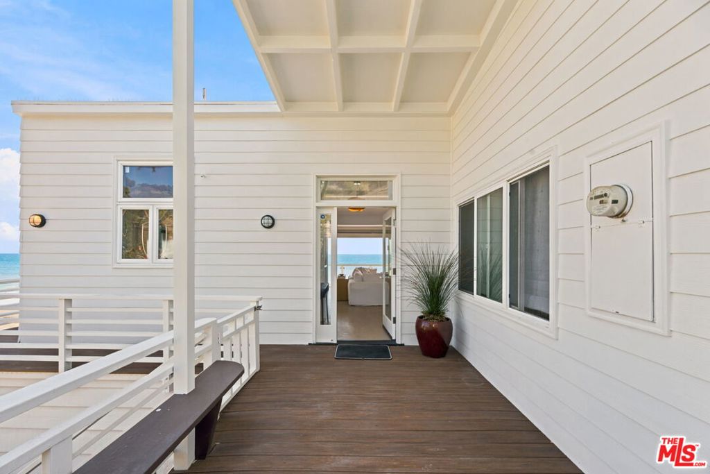 24742 Malibu Road Property Photo 12