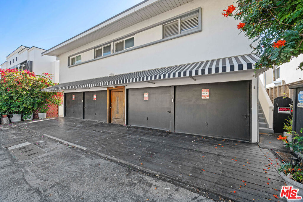 25154 Malibu Road Property Photo 10
