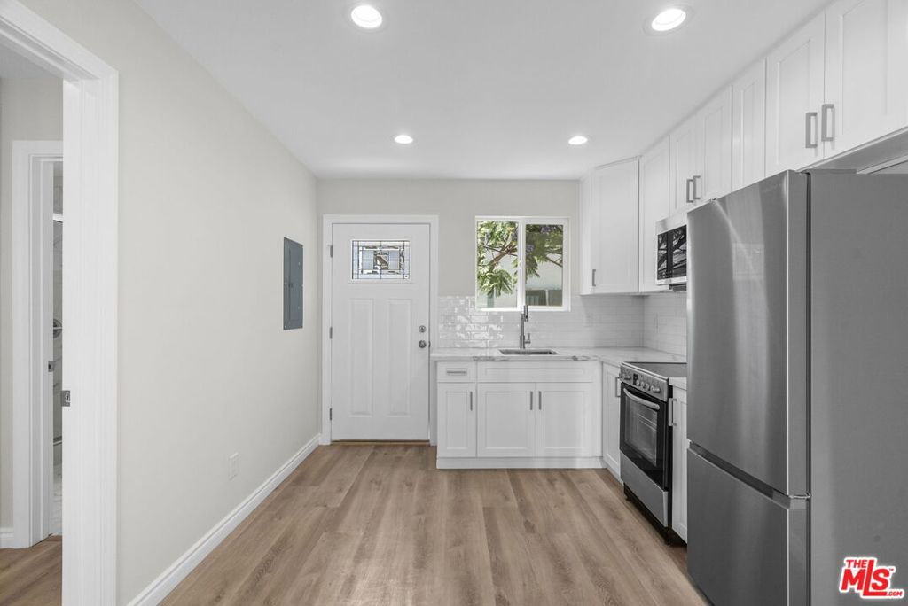 1745 W 39th Street Property Photo 17