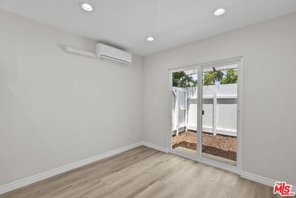 1745 W 39th Street Property Photo 19