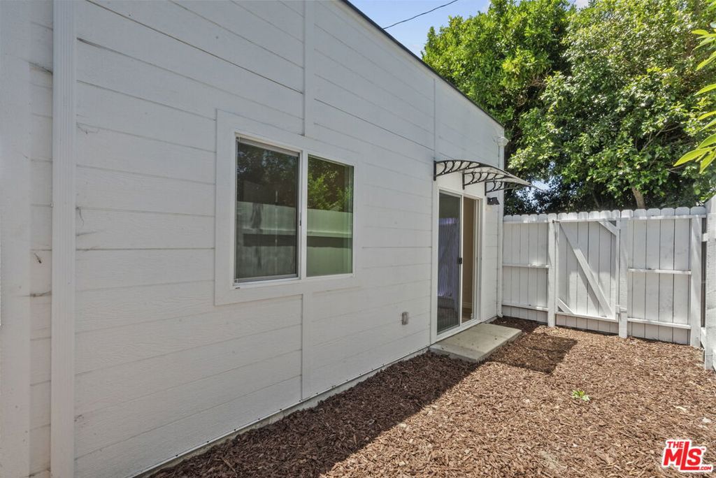 1745 W 39th Street Property Photo 25
