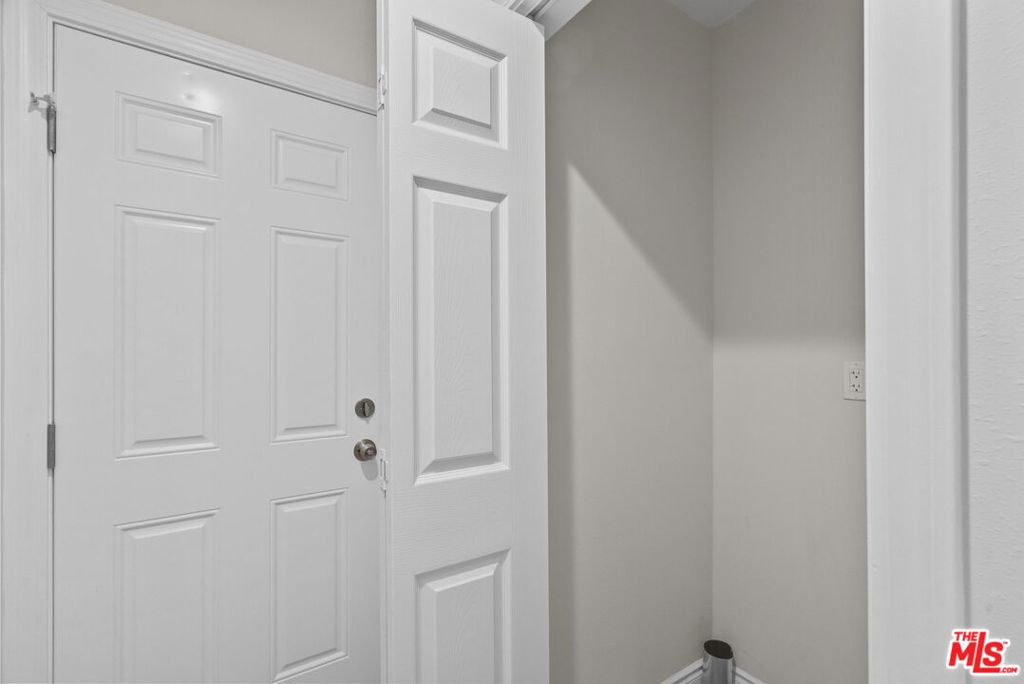 1745 W 39th Street Property Photo 38