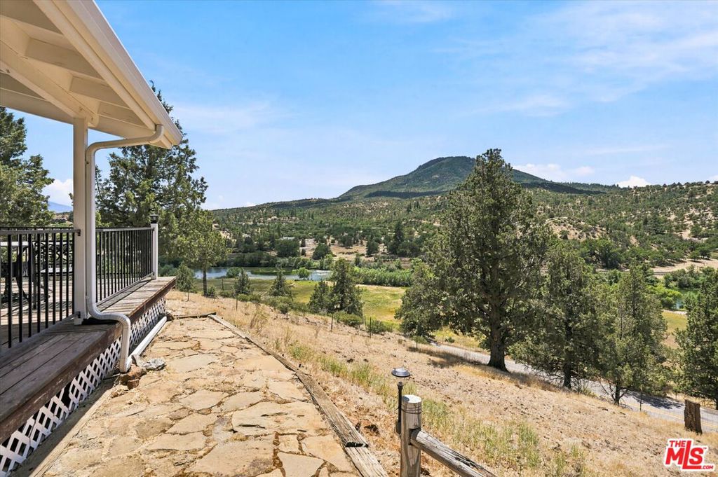 3721 Copco Road Property Photo 3