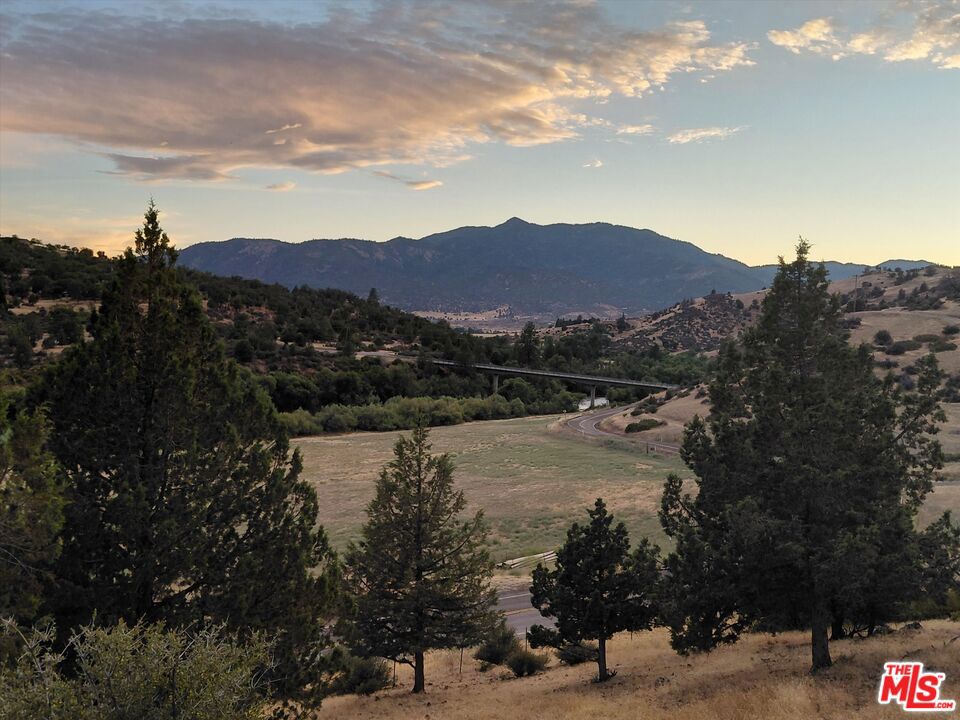 3721 Copco Road Property Photo 4