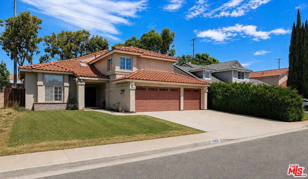 14930 Fernleaf Street Property Photo 2