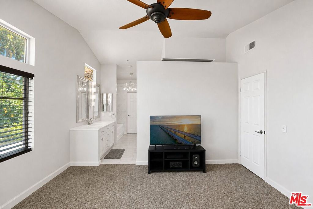 14930 Fernleaf Street Property Photo 12