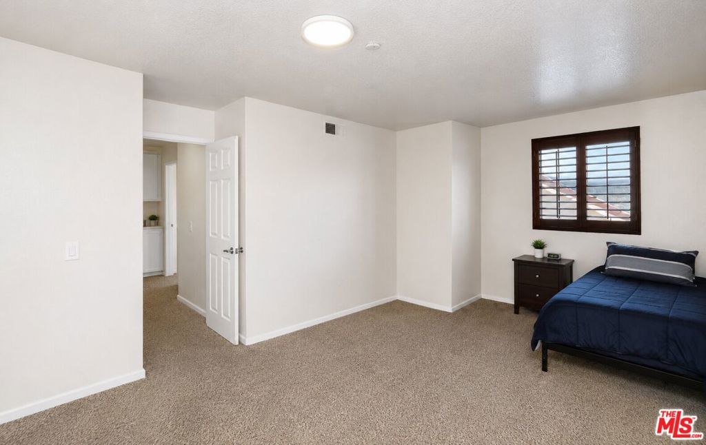 14930 Fernleaf Street Property Photo 19