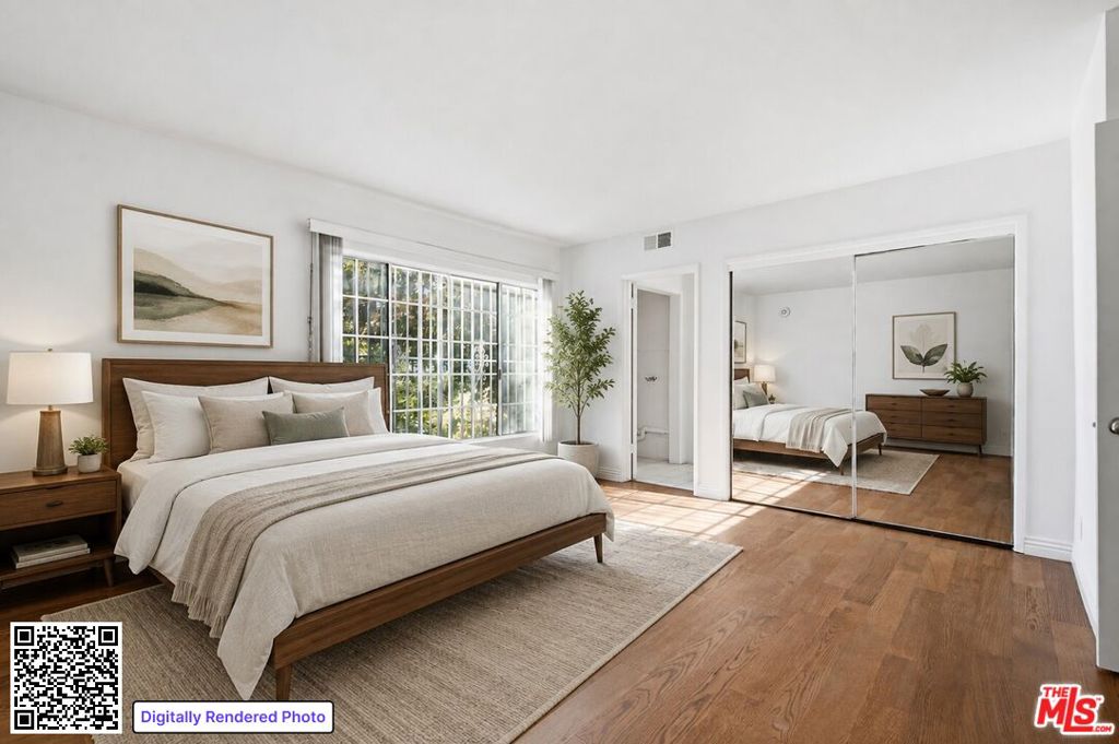 837 S Windsor Boulevard 6 Property Photo 12