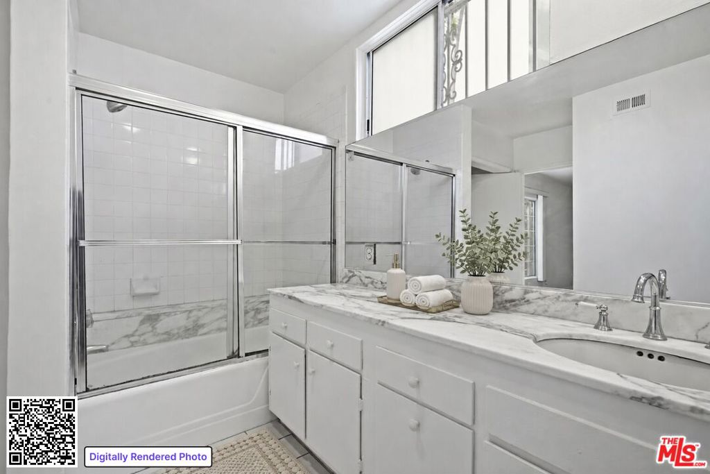 837 S Windsor Boulevard 6 Property Photo 15