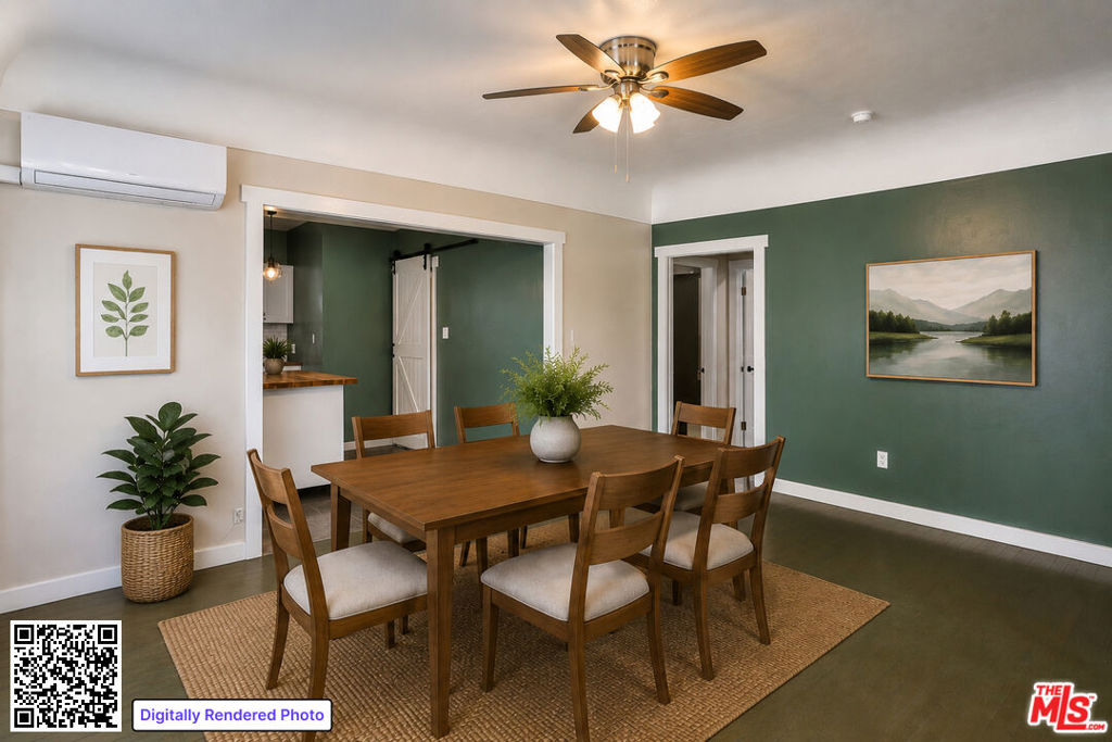 547 N St Louis Street Property Photo 3