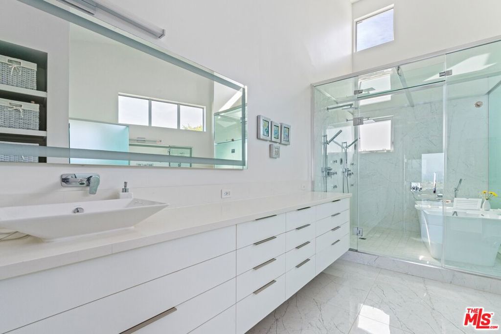 28405 Via Acero Street Property Photo 19