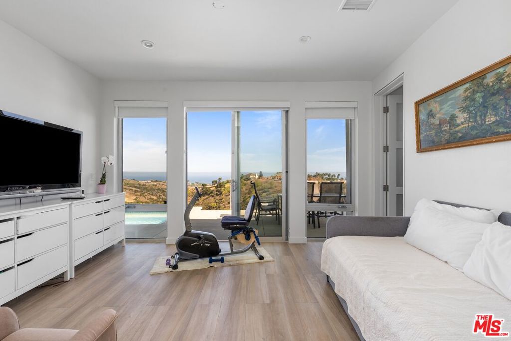 28405 Via Acero Street Property Photo 22