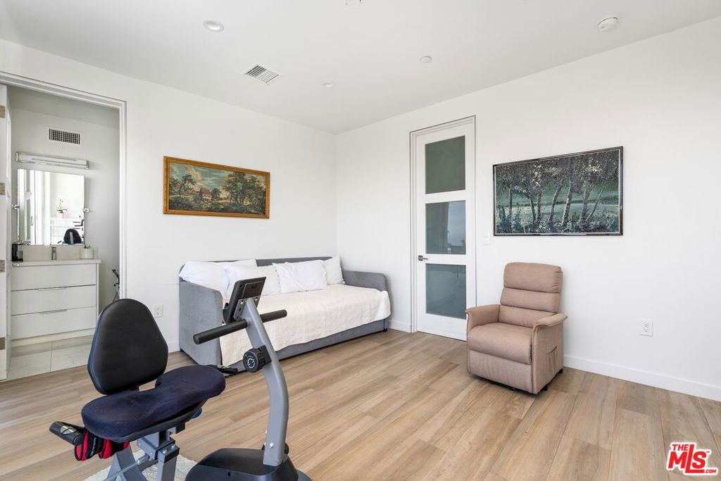 28405 Via Acero Street Property Photo 23