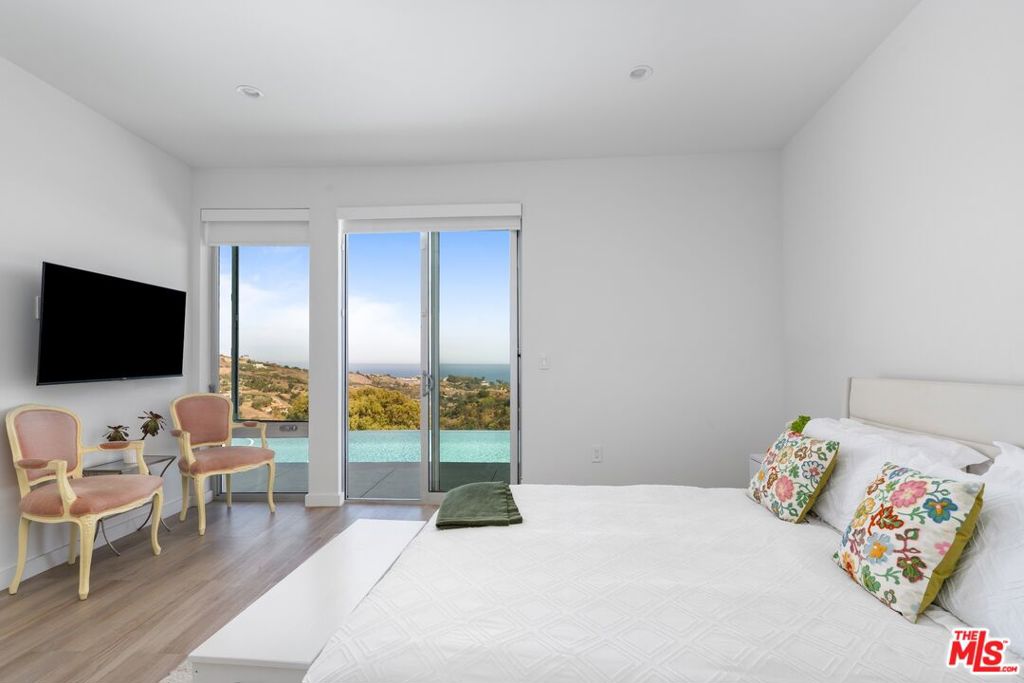 28405 Via Acero Street Property Photo 25