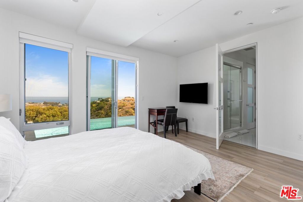28405 Via Acero Street Property Photo 29