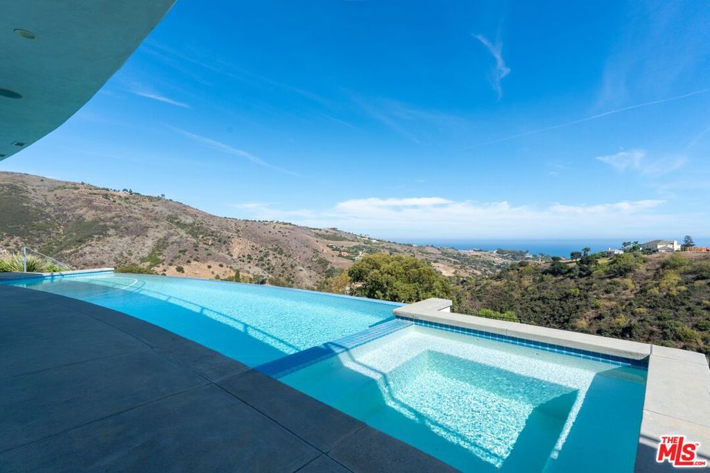 28405 Via Acero Street Property Photo 34