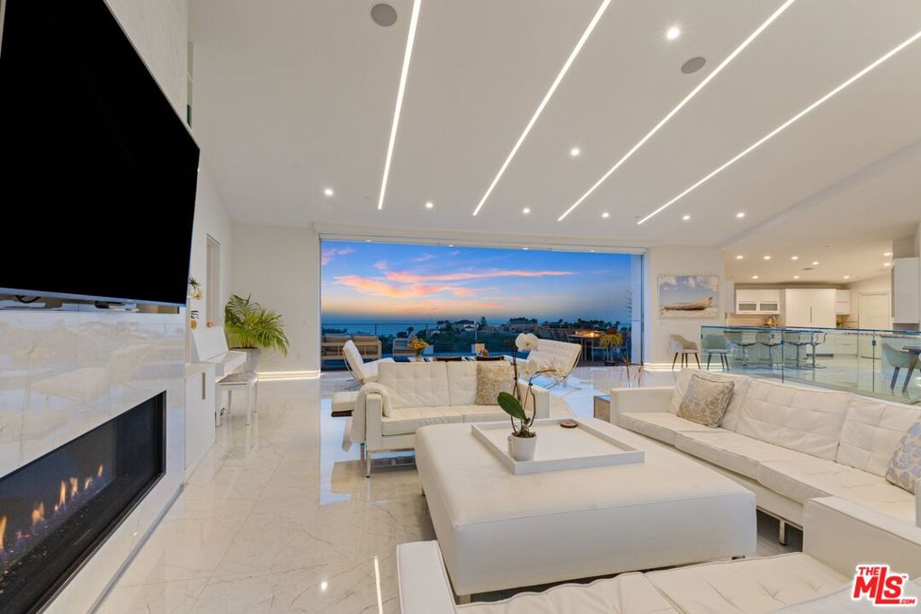 28405 Via Acero Street Property Photo 44